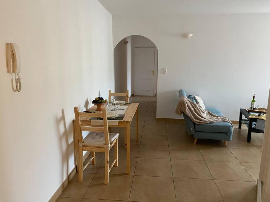 Akropole De Caroline, Central, Lumineux, Calme, Free Parking, Lift, 3 Beds 德拉吉尼昂 外观 照片